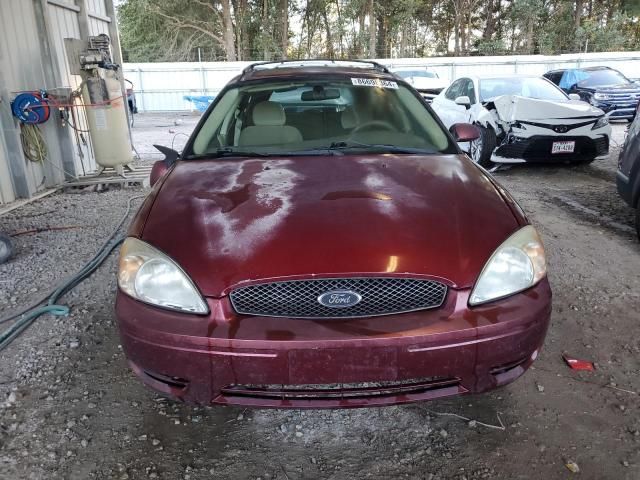 2004 Ford Taurus SE