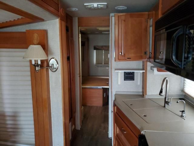 2005 Workhorse Custom Chassis Motorhome Chassis W22