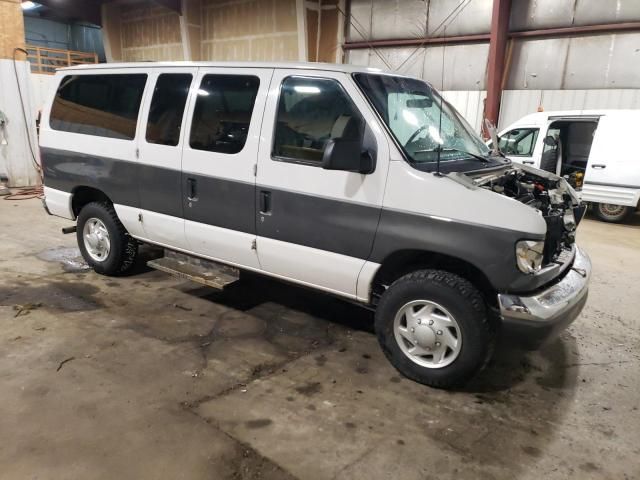 2001 Ford Econoline E350 Super Duty Wagon