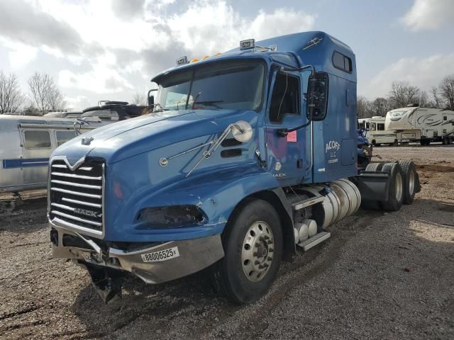 2016 Mack 600 CXU600