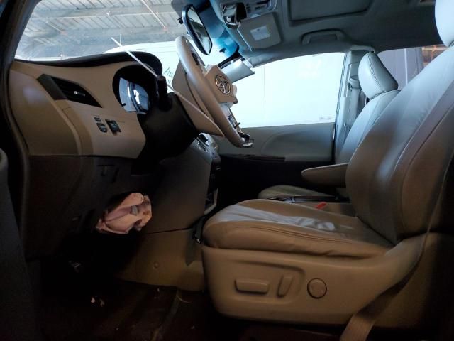 2011 Toyota Sienna XLE