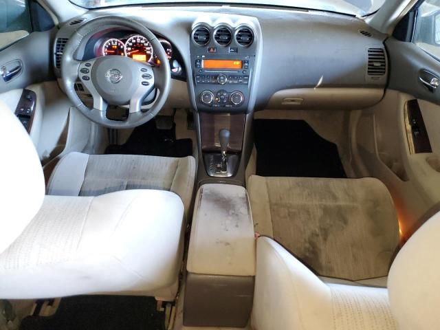 2010 Nissan Altima Base