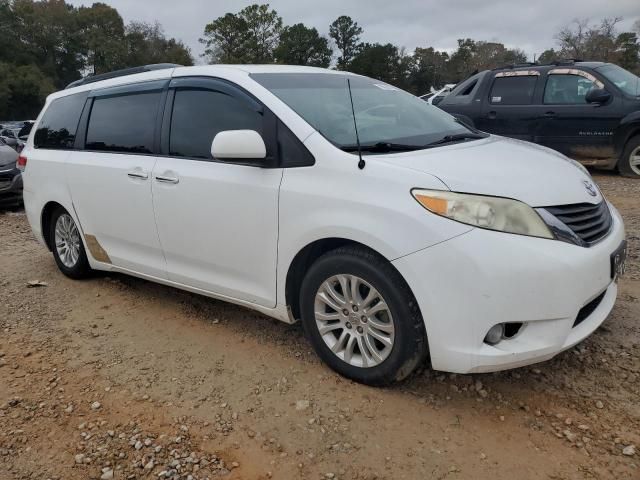 2014 Toyota Sienna XLE