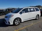 2018 Toyota Sienna LE