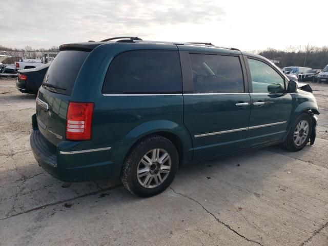 2009 Chrysler Town & Country Limited