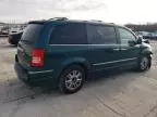 2009 Chrysler Town & Country Limited