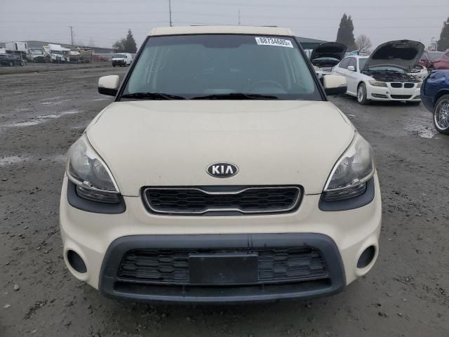 2013 KIA Soul +