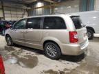 2014 Chrysler Town & Country Touring L