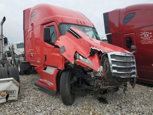 2019 Freightliner Cascadia 126