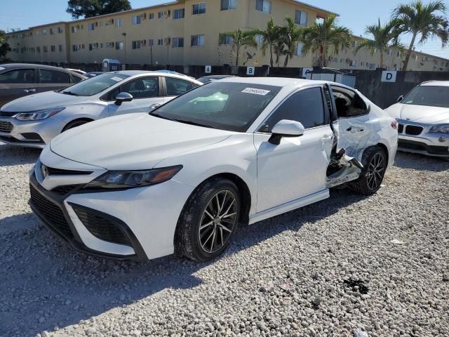 2021 Toyota Camry SE