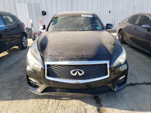 2016 Infiniti Q70 3.7