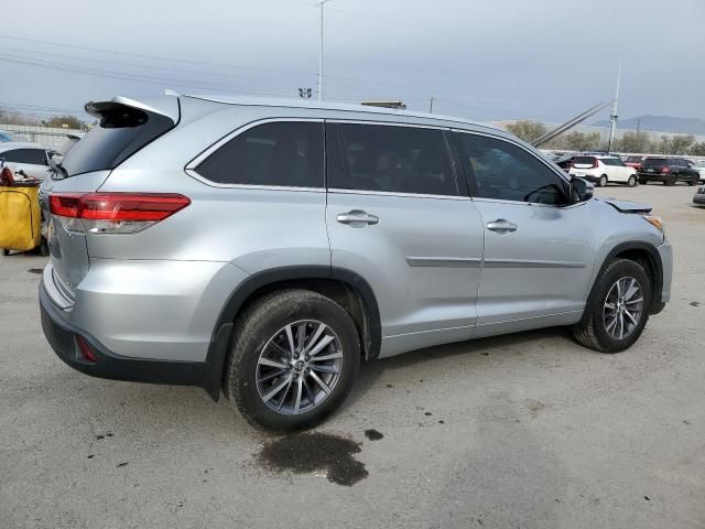 2018 Toyota Highlander SE