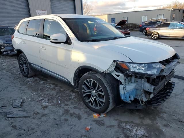 2016 Mitsubishi Outlander SE