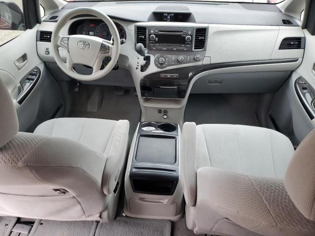 2011 Toyota Sienna LE