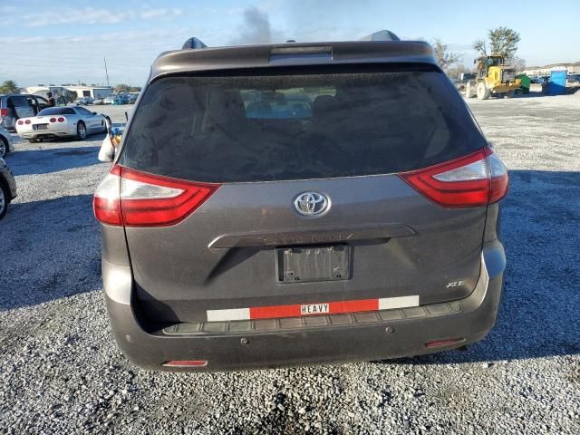 2015 Toyota Sienna XLE