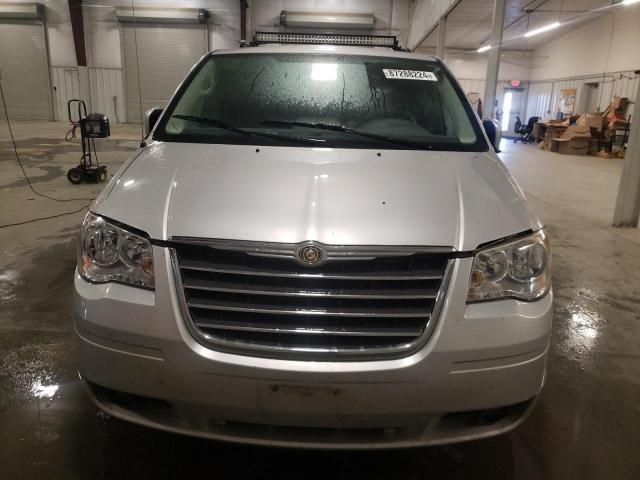 2009 Chrysler Town & Country Touring