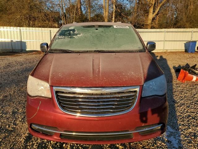 2011 Chrysler Town & Country Touring L