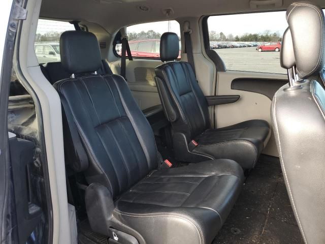 2014 Chrysler Town & Country Touring