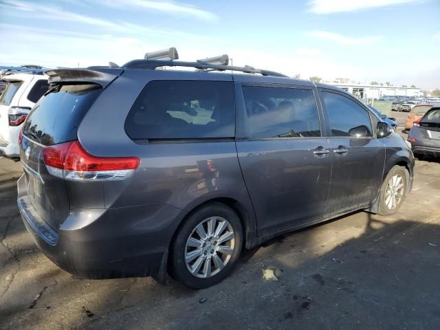 2013 Toyota Sienna XLE