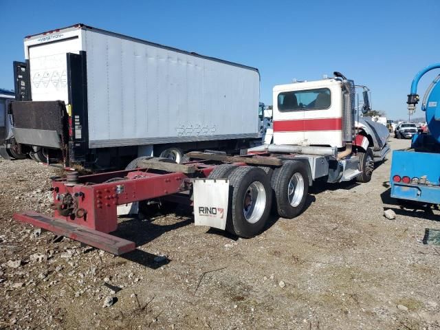 2012 Peterbilt 384