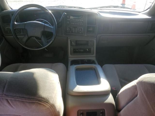 2004 Chevrolet Suburban C1500