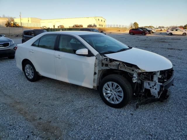 2014 Toyota Camry Hybrid