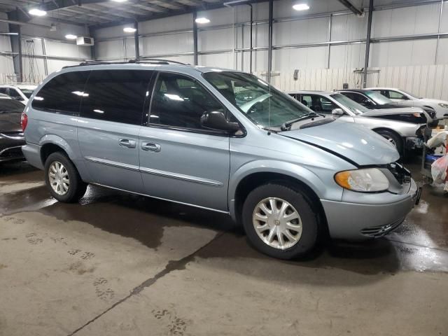 2003 Chrysler Town & Country LX