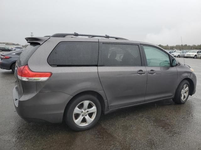 2012 Toyota Sienna LE