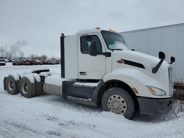 2023 Peterbilt 579