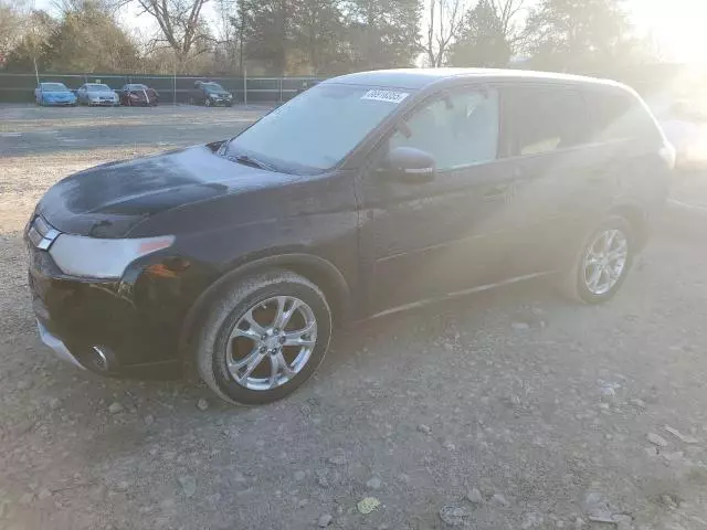 2015 Mitsubishi Outlander SE