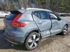 2021 Volvo XC40 T4 Momentum