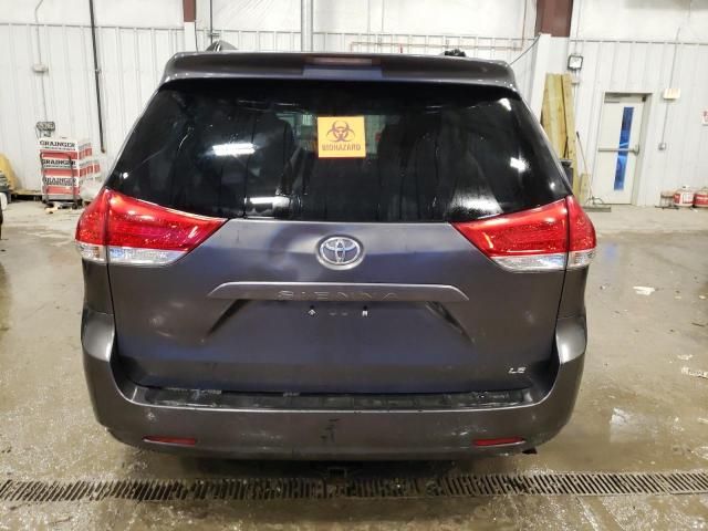 2011 Toyota Sienna LE