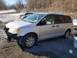 Vehiculos salvage en venta de Copart Marlboro, NY: 2008 Chrysler Town & Country LX