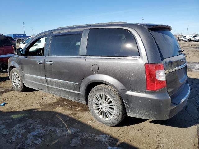 2016 Chrysler Town & Country Touring L