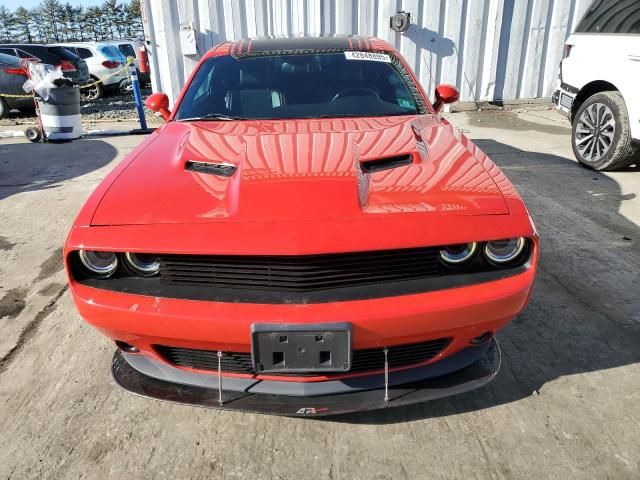 2015 Dodge Challenger SXT Plus