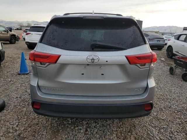 2018 Toyota Highlander SE