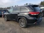 2017 Toyota Highlander SE