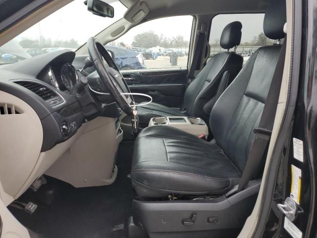 2014 Chrysler Town & Country Touring