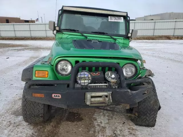 2004 Jeep Wrangler / TJ Sport