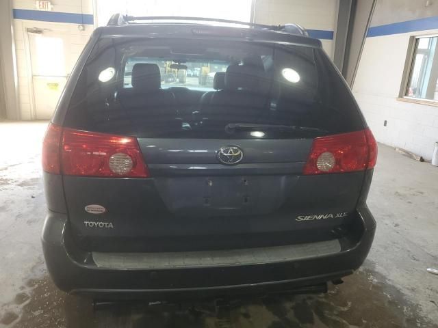 2007 Toyota Sienna XLE