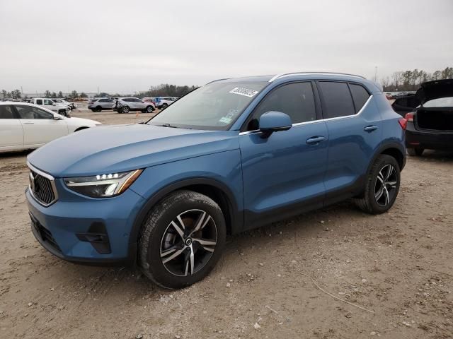 2023 Volvo XC40 Plus