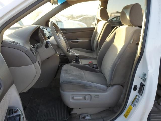 2006 Toyota Sienna CE