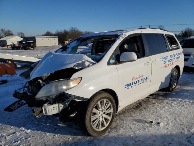 2013 Toyota Sienna XLE