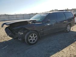 Salvage cars for sale at Fredericksburg, VA auction: 2000 Volvo V70 Base