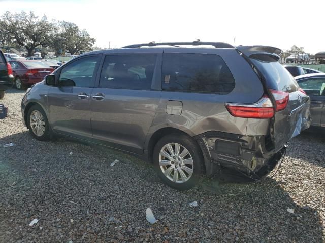 2017 Toyota Sienna XLE