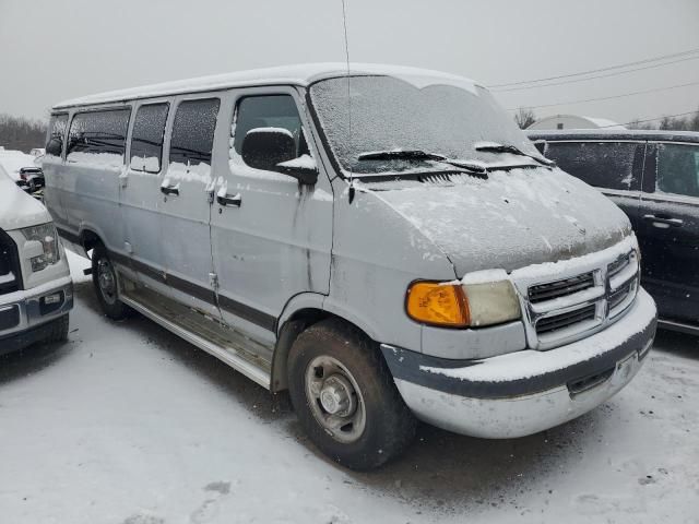 2001 Dodge RAM Wagon B3500