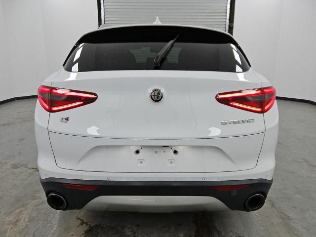 2018 Alfa Romeo Stelvio TI