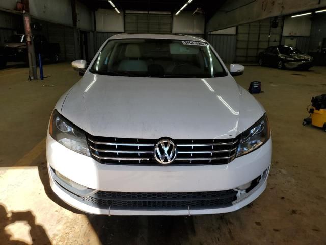 2014 Volkswagen Passat SEL