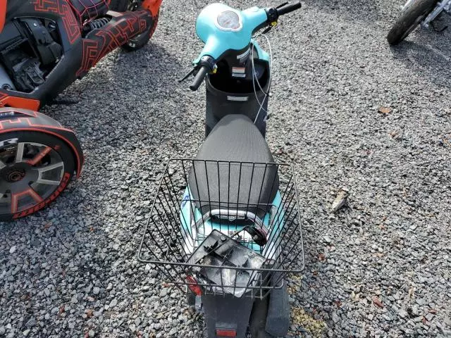 2018 Genuine Scooter Co. Buddy 50