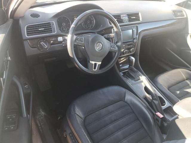 2014 Volkswagen Passat SEL